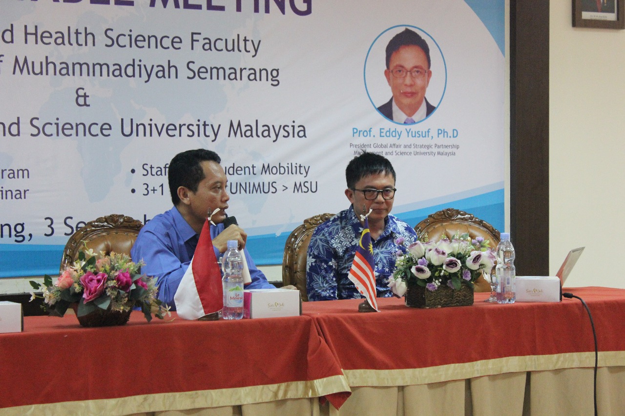 Dekan Fikkes bersama Prof. Eddy Yusuf, P.hD dari MSU Malaysia