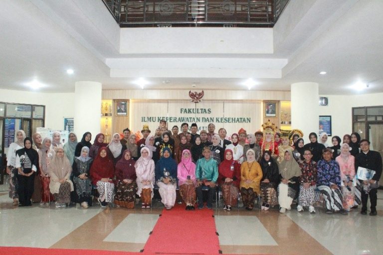 perayaan hari kartini fikkes unimus 2026