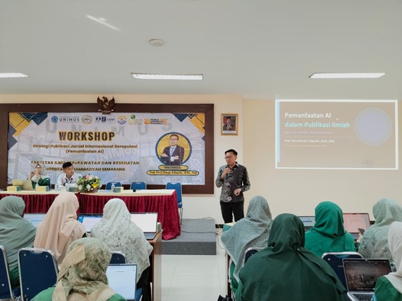 Workshop Strategi Publikasi Internasional Bereputasi (Pemanfaatan AI), Narasumber: Prof. Ferry Efendi, S.Kep. Ns, M.Sc, PhD.